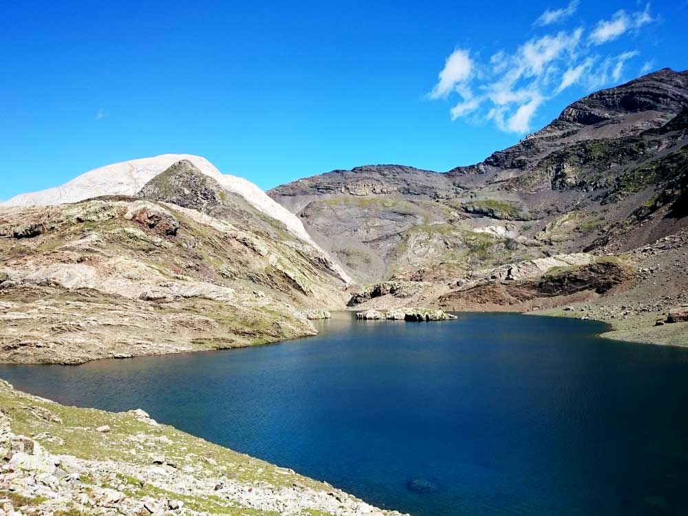 Senderismo por Pirineos Rutytrek Guías de Montaña